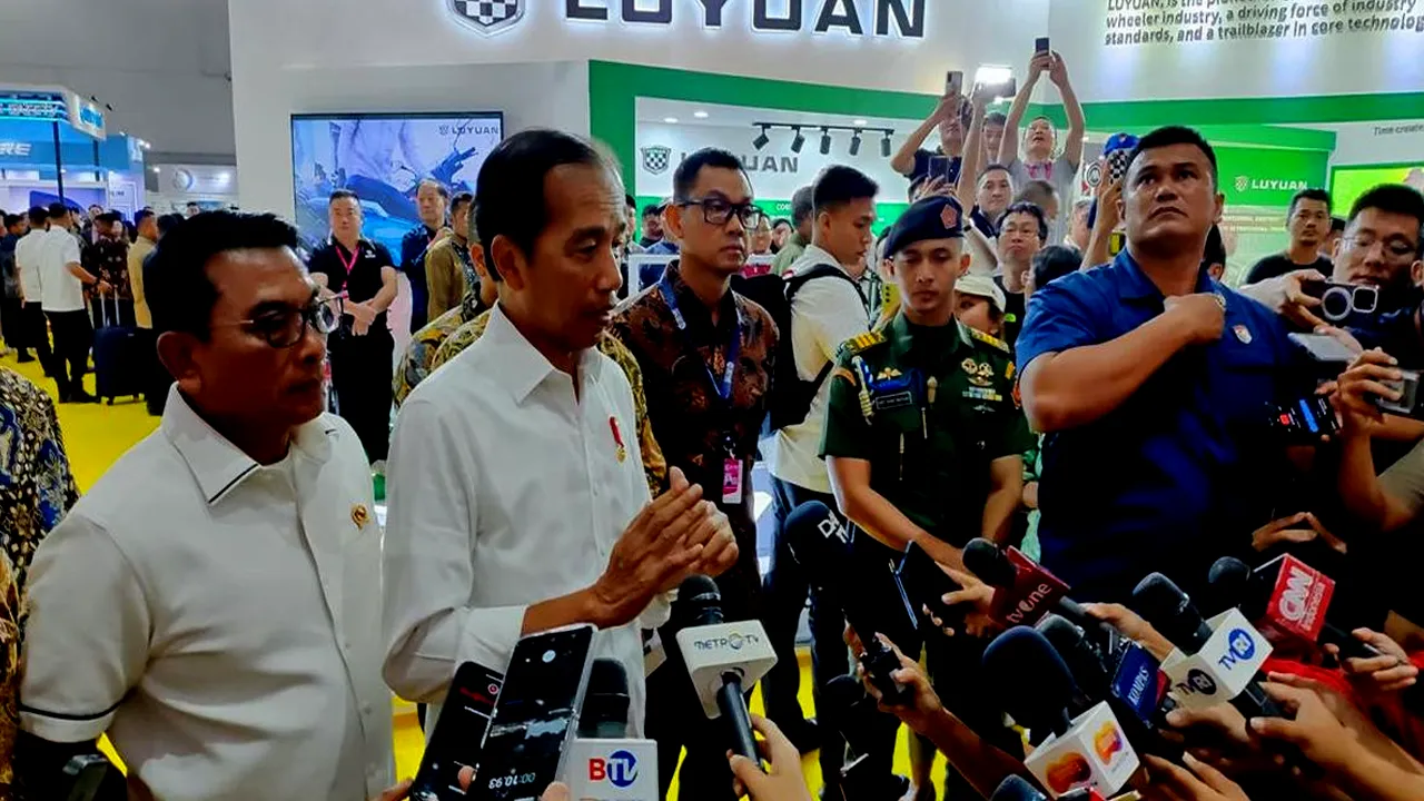 Jokowi Resmikan Proyek Baterai Listrik Rp 160 T dari Hyundai