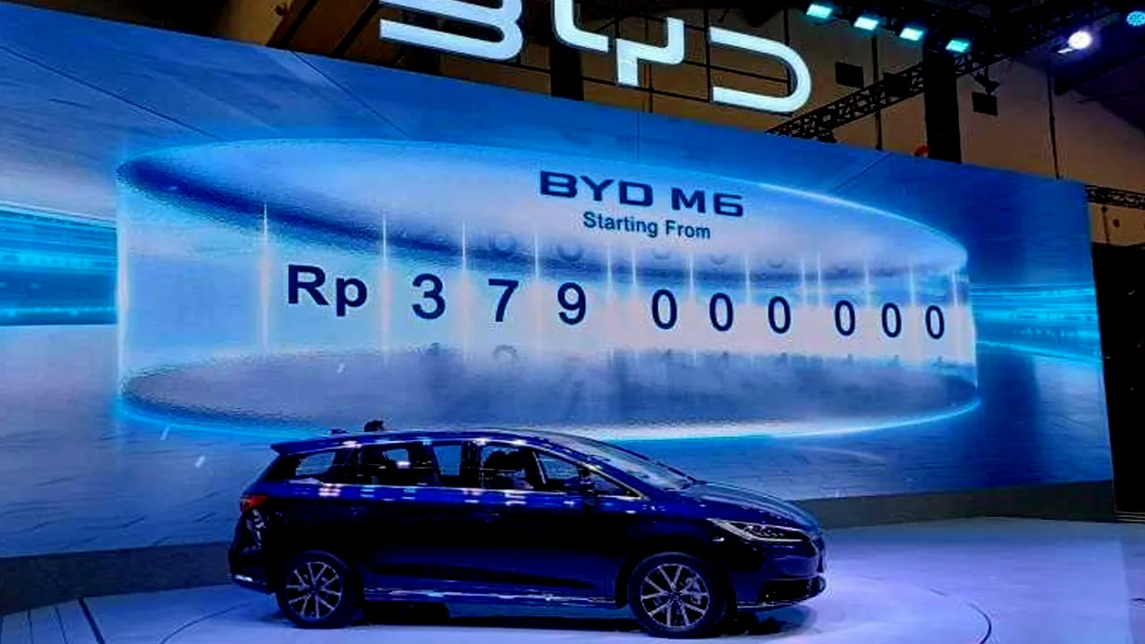 Ngebut dengan Harga MPV Listrik BYD M6 yang Terjangkau