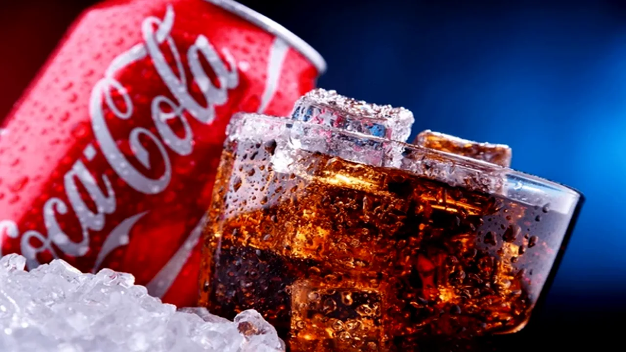 Ahli Menemukan Mikroplastik ‘Beranak Pinak’ di Botol Coca Cola