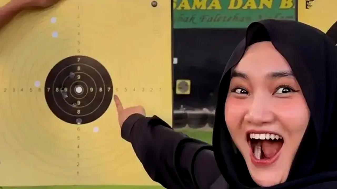 Fatin Shidqia Temukan Hobi Baru Yaitu Olahraga Menembak