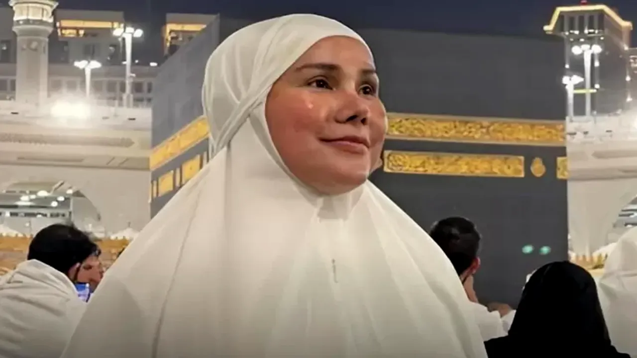 Netizen Serang Akun Agen Travel yang Diduga Berangkatkan Umrah Isa Zega