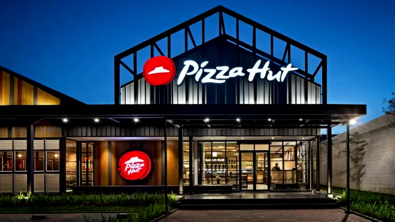 Pizza Hut Indonesia Tutup Puluhan Gerai Akibat Penurunan Penjualan