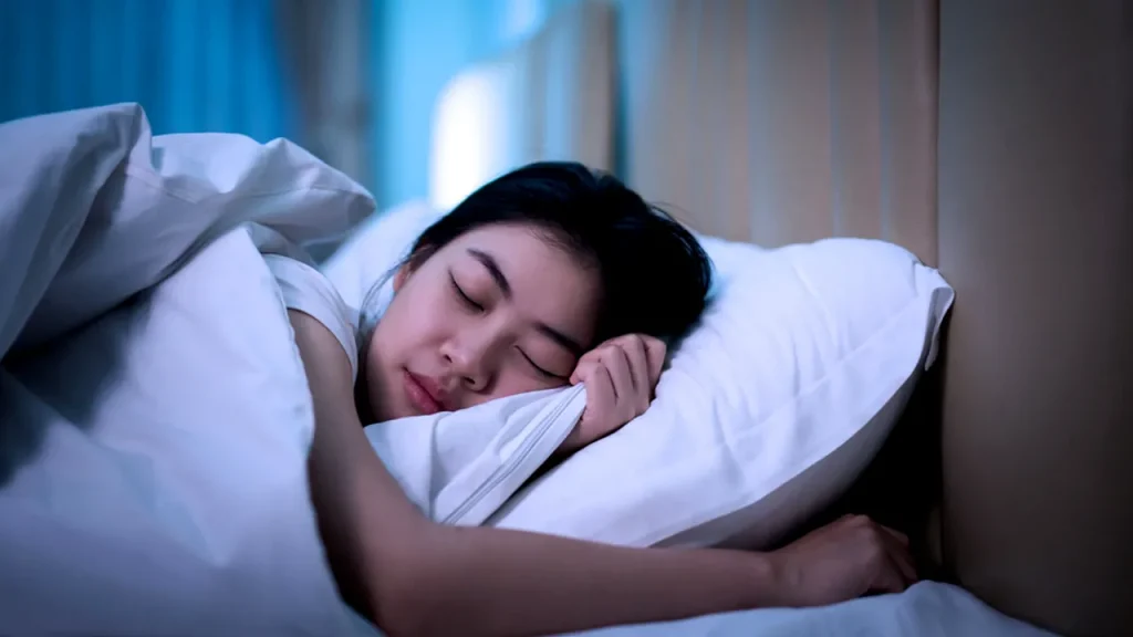 Benarkah Mandi Air Hangat Bikin Tidur Lebih Nyenyak